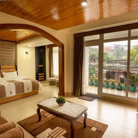 East Land Bed & Breakfast Шиллонг Экстерьер фото